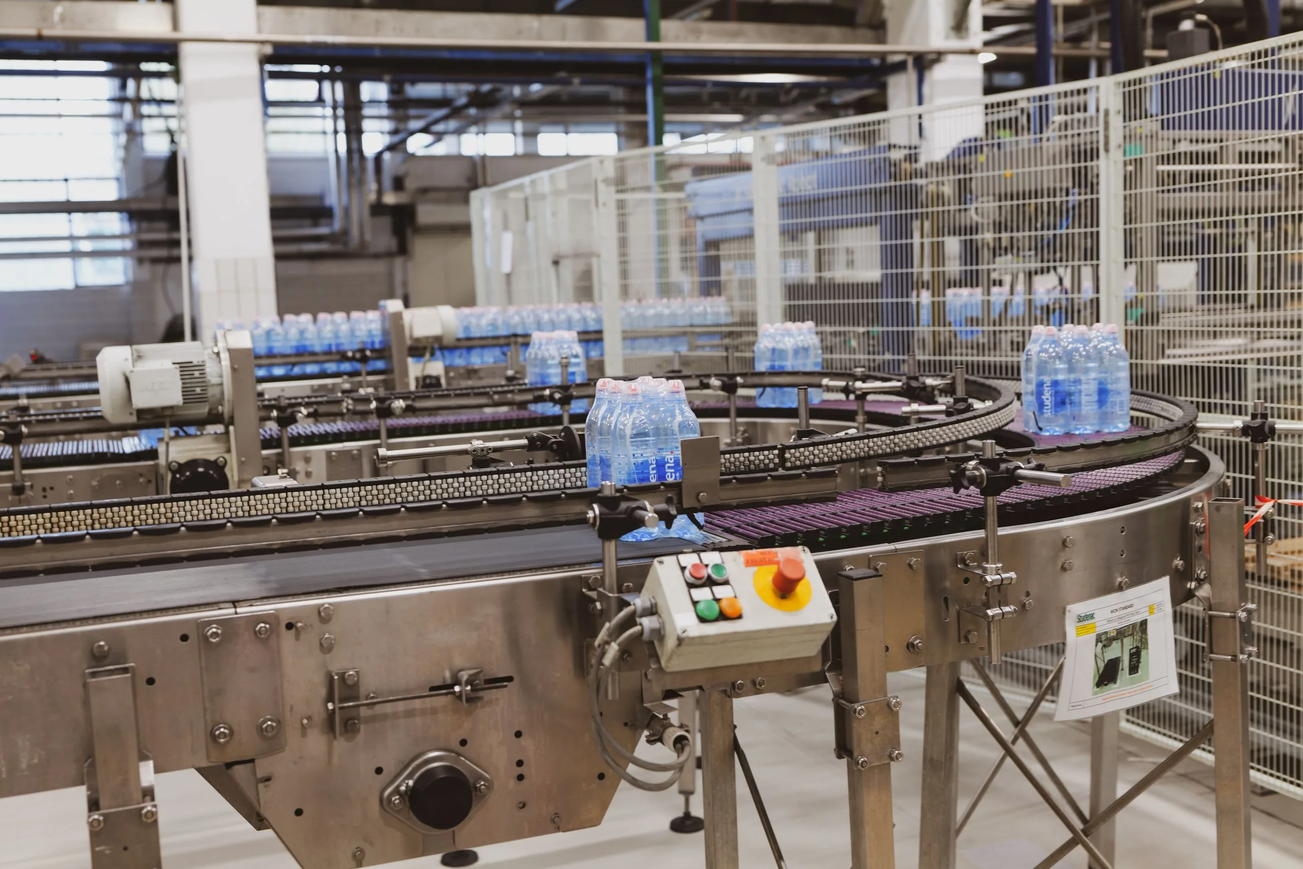 Verpakkingslijn in een voedingsfabriek